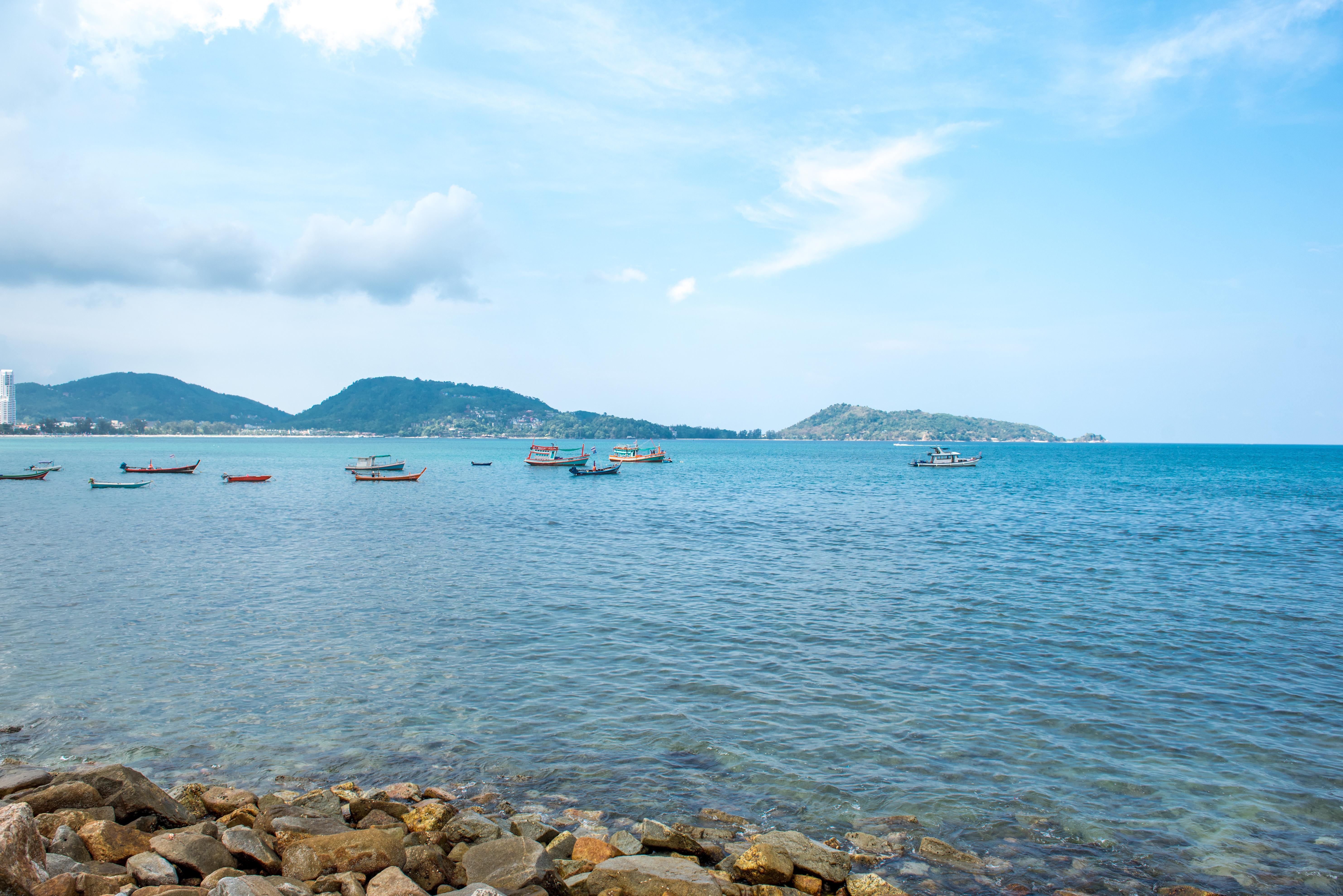 Marina Gallery Resort-Kacha-Kalim Bay By Sugar Marina Boutique Hotels Patong Экстерьер фото View of the Gulf of Thailand from the shore of Pattaya